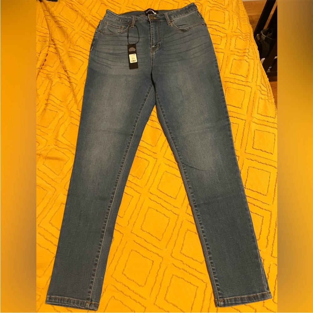 Fashion Nova Jeans Bundle- 3 PAIRS!
